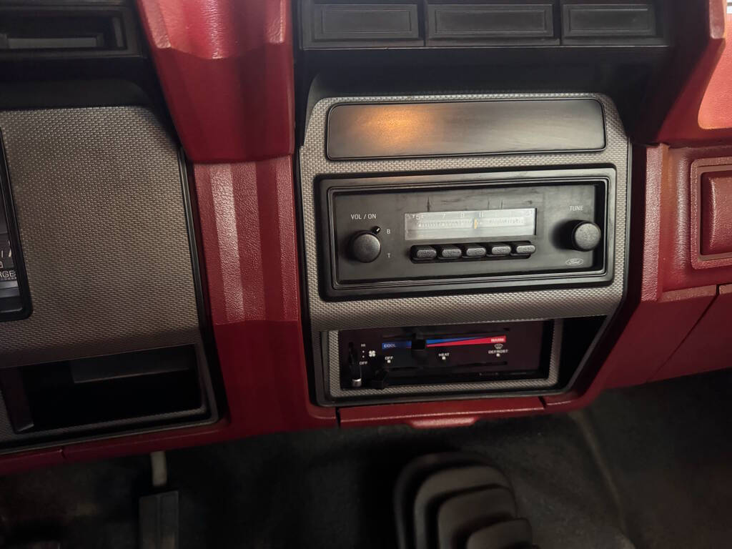 1986 Ford F-150 18