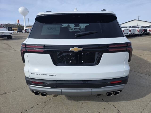 2025 Chevrolet Traverse LT