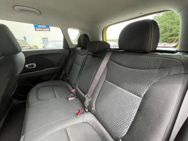 2016 Kia Soul +