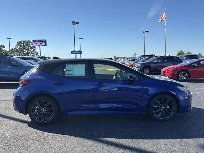 2025 Toyota Corolla Hatchback XSE