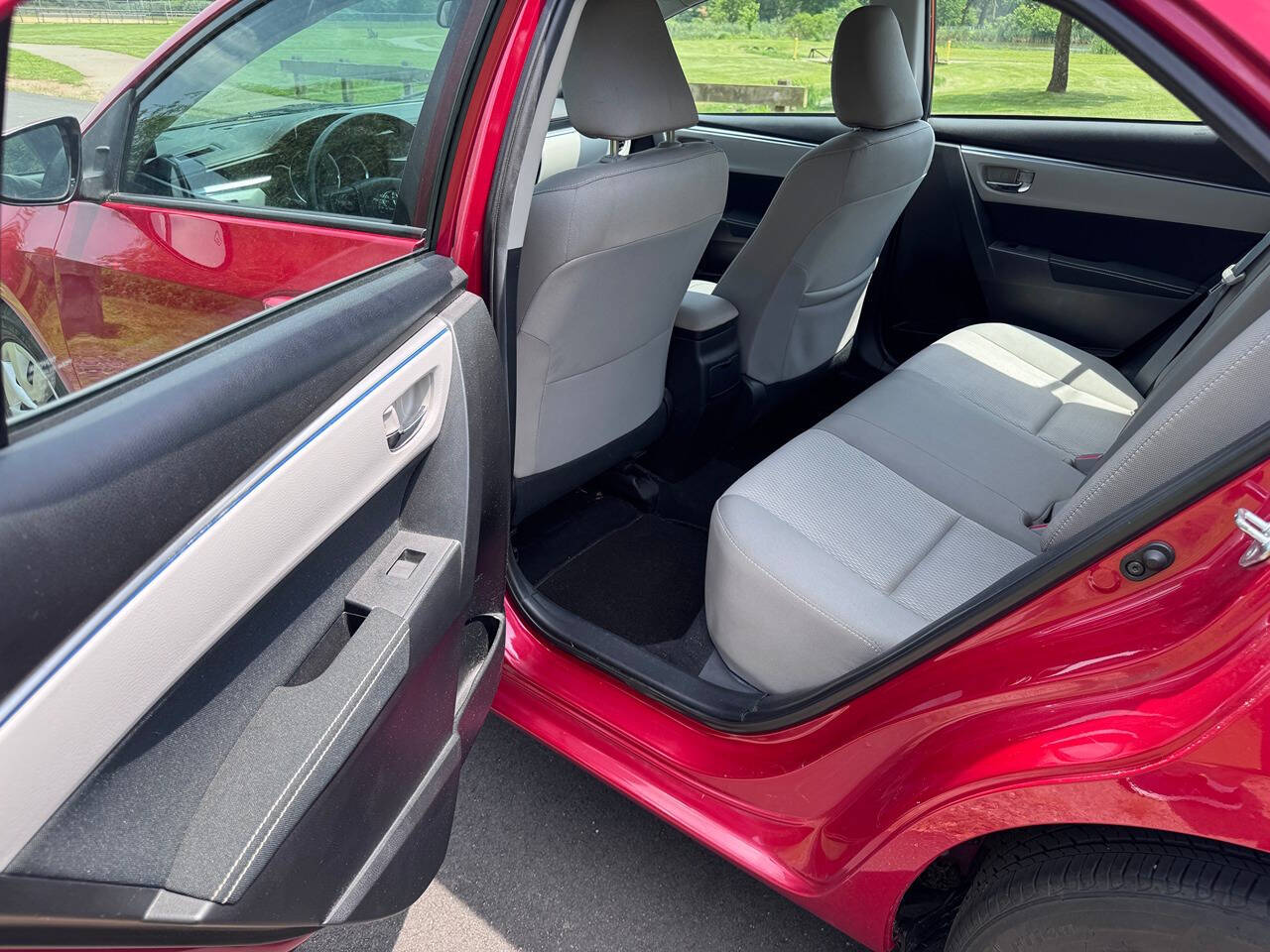 2015 Toyota Corolla 11