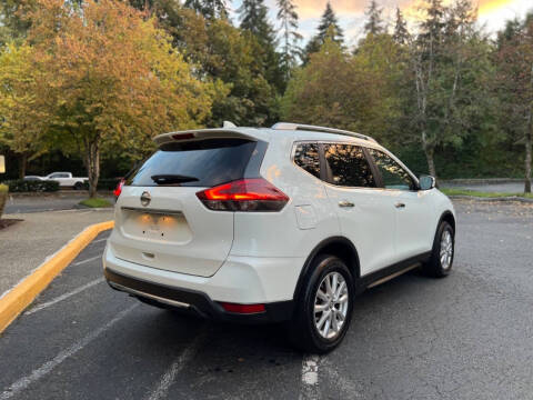 2020 Nissan Rogue SV