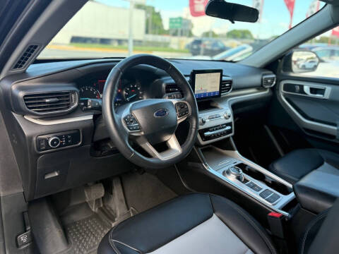 2024 Ford Explorer XLT