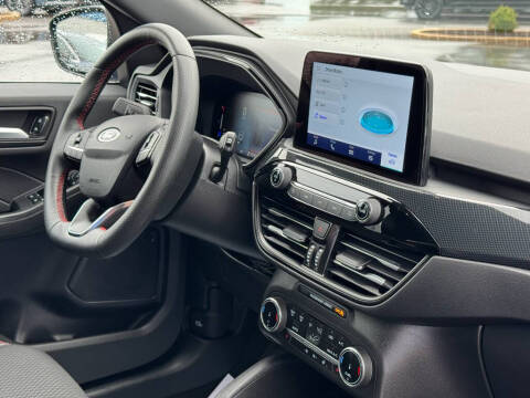 2023 Ford Escape ST-Line Select