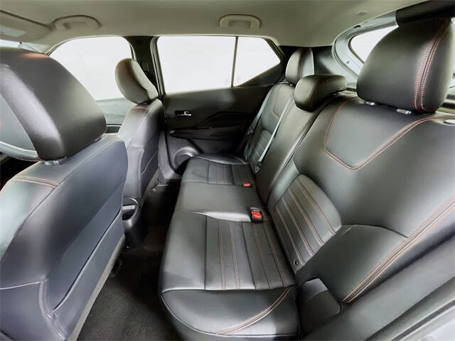 2019 Nissan Kicks SR