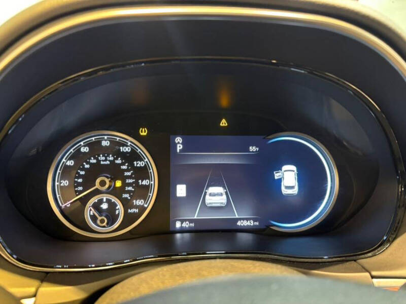 2023 Genesis GV70 2.5T Standard