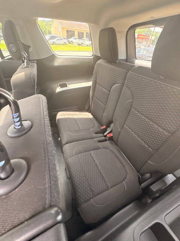 2017 GMC Acadia SLE-2
