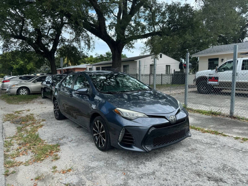 2018 Toyota Corolla SE photo 12