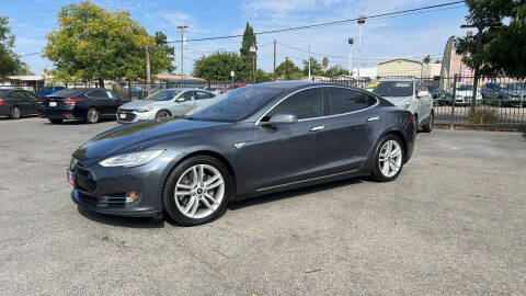 2014 Tesla Model S