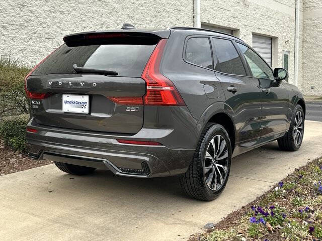 2025 Volvo XC60 B5 Plus Dark Theme