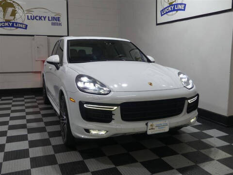 2016 Porsche Cayenne GTS