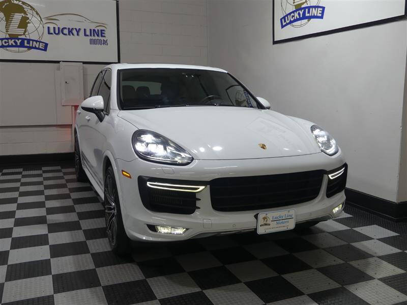2016 Porsche Cayenne GTS