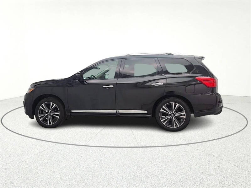 2017 Nissan Pathfinder Platinum