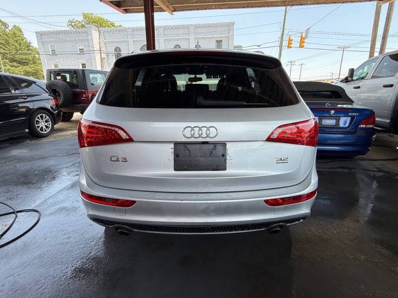 2011 Audi Q5 3.2 quattro Premium Plus
