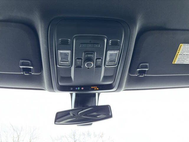 2022 Chevrolet Suburban RST