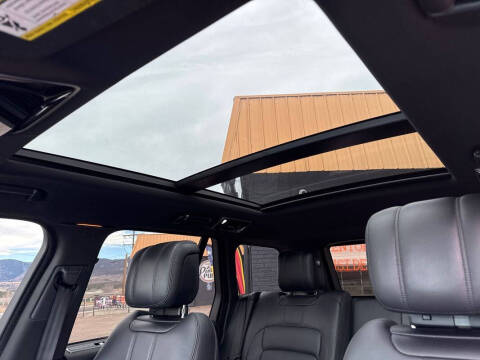 2020 Land Rover Range Rover P525 HSE