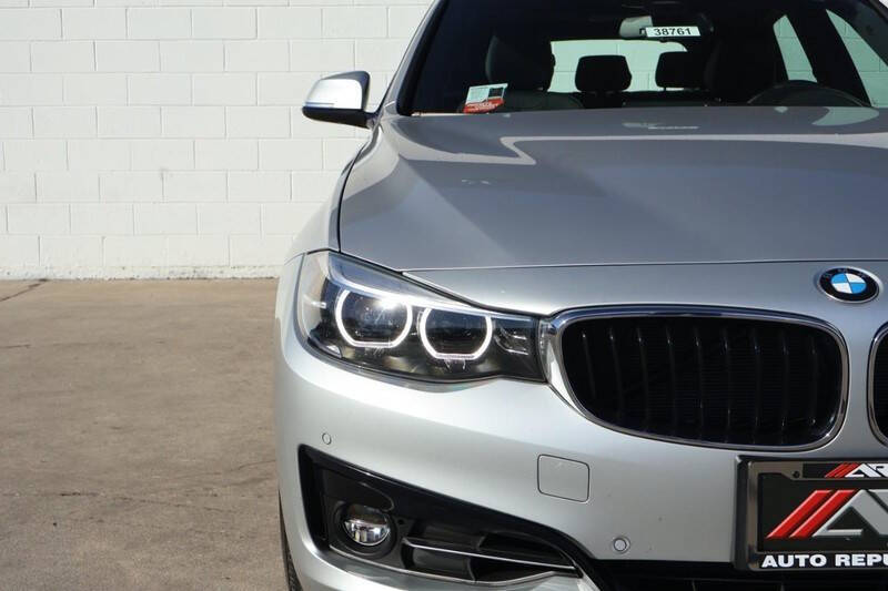 2018 BMW 3 Series 330i xDrive Gran Turismo