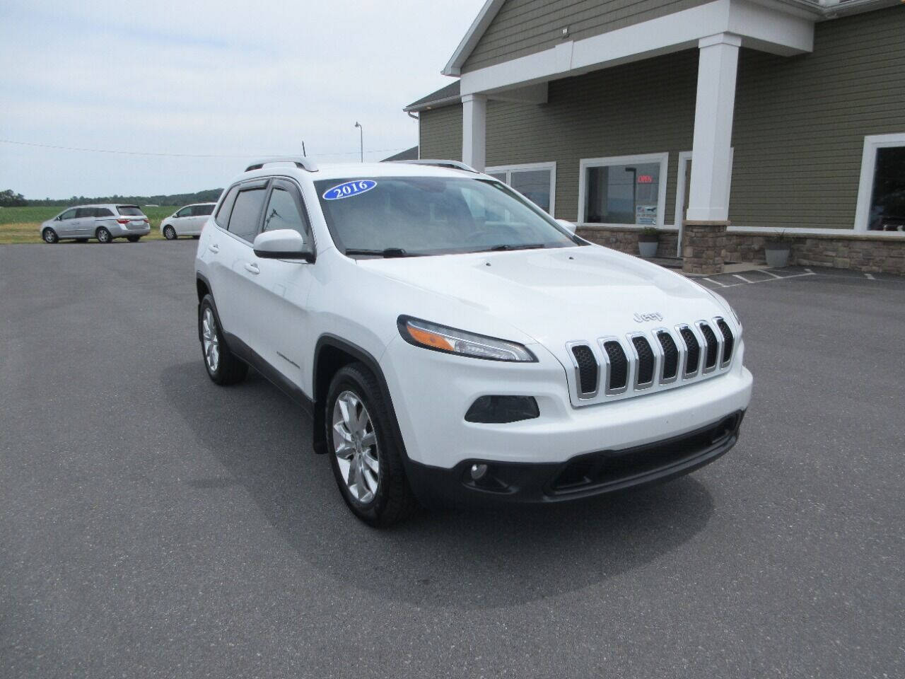 2016 Jeep Cherokee for sale at FINAL DRIVE AUTO SALES INC in Shippensburg, PA