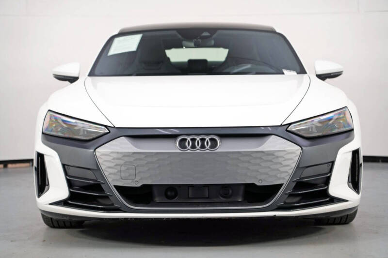 2022 Audi e-tron GT quattro Premium Plus