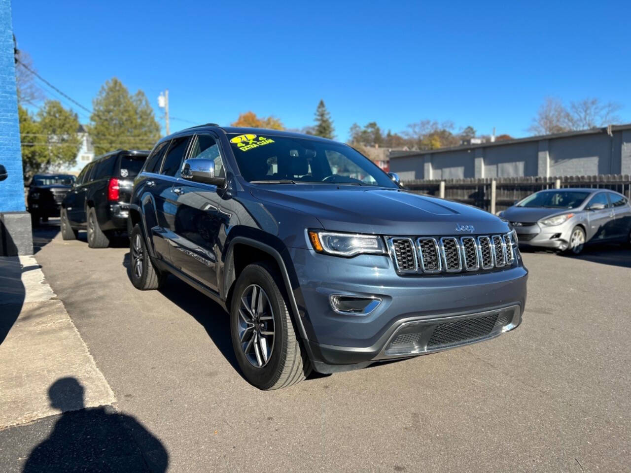 2021 Jeep Grand Cherokee for sale at Jon's Auto in Marquette, MI