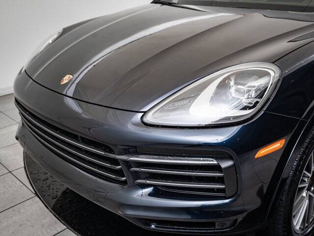 2023 Porsche Cayenne Platinum Edition
