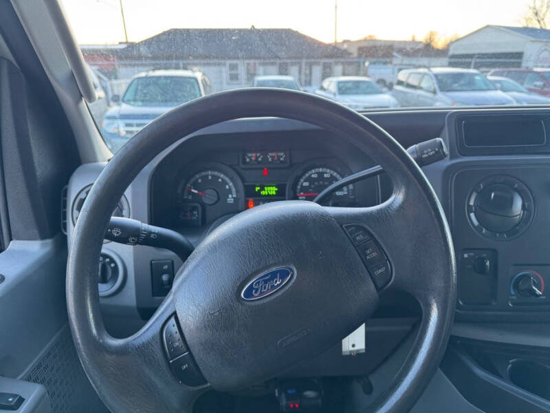 2013 Ford E-Series