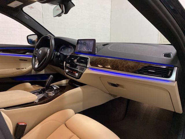 2020 BMW 5 Series 530i