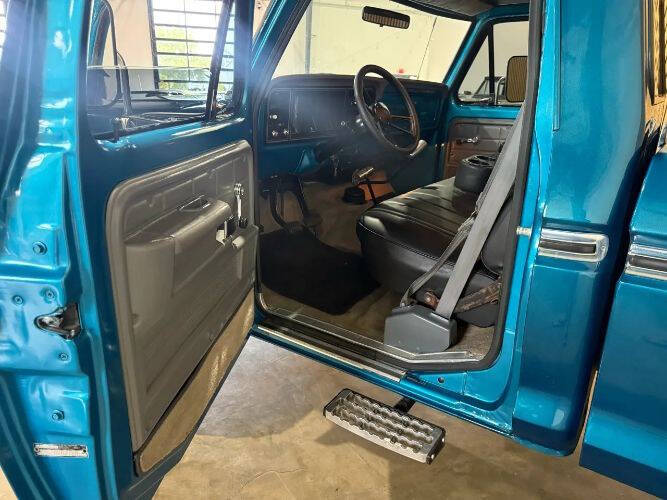 1975 Ford F-100