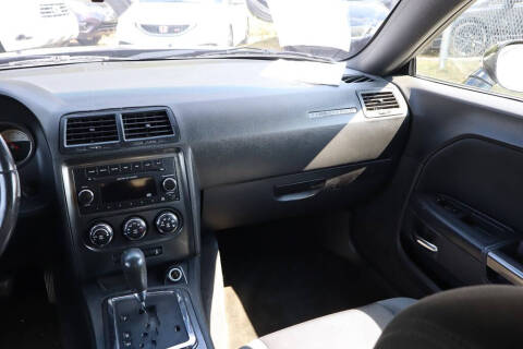 2014 Dodge Challenger SXT