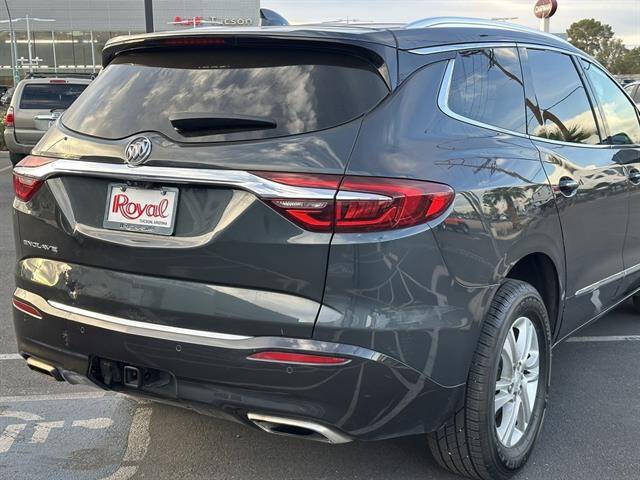 2020 Buick Enclave Essence