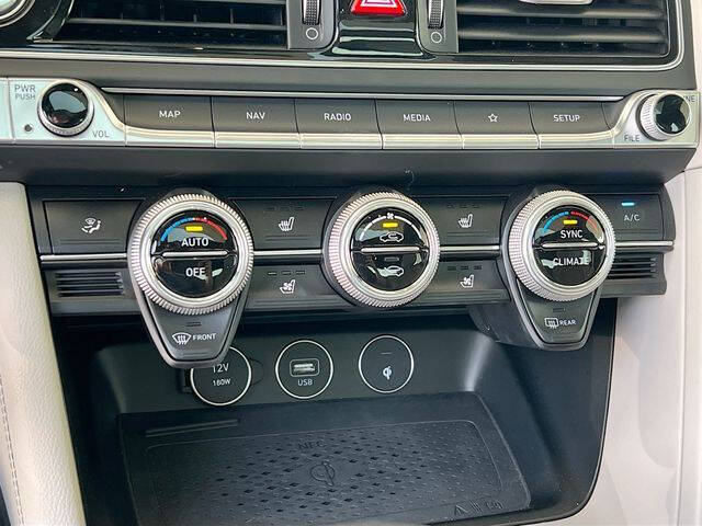 2022 Genesis G70