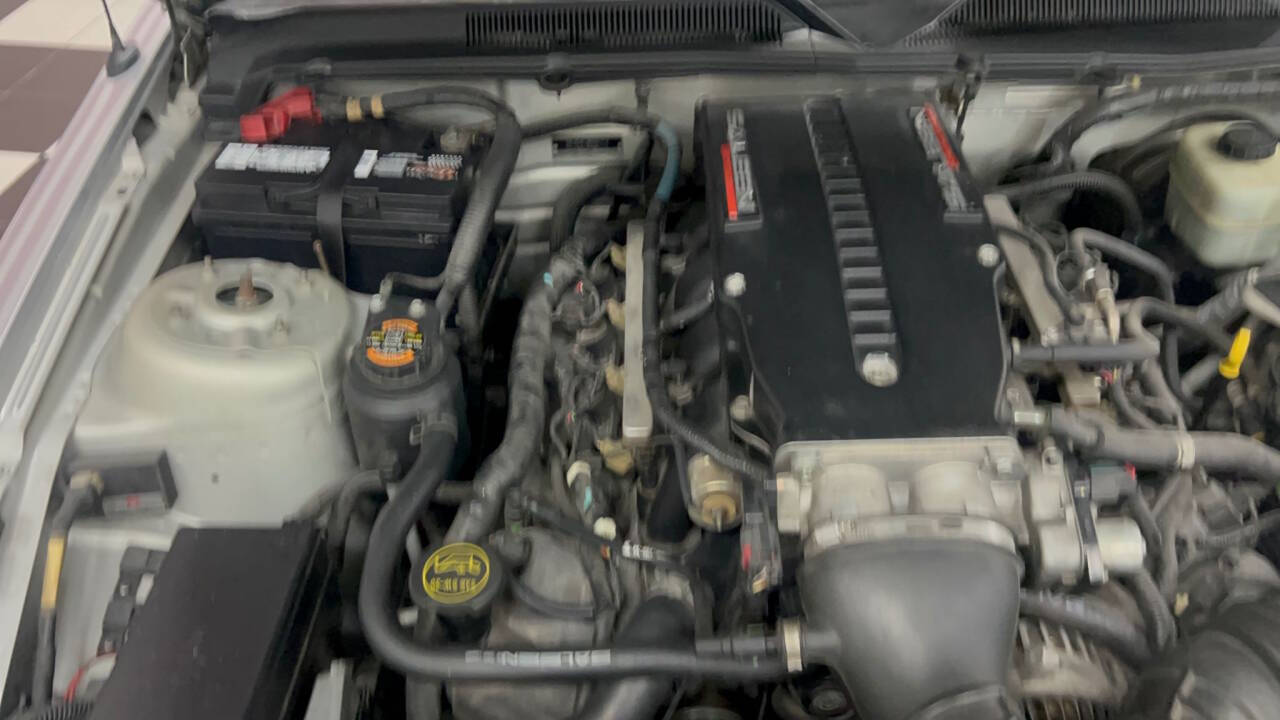 2006 Ford Mustang 40