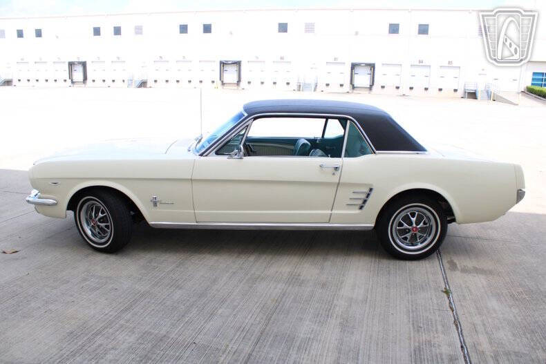 1966 Ford Mustang
