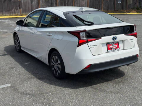 2020 Toyota Prius XLE AWD-e