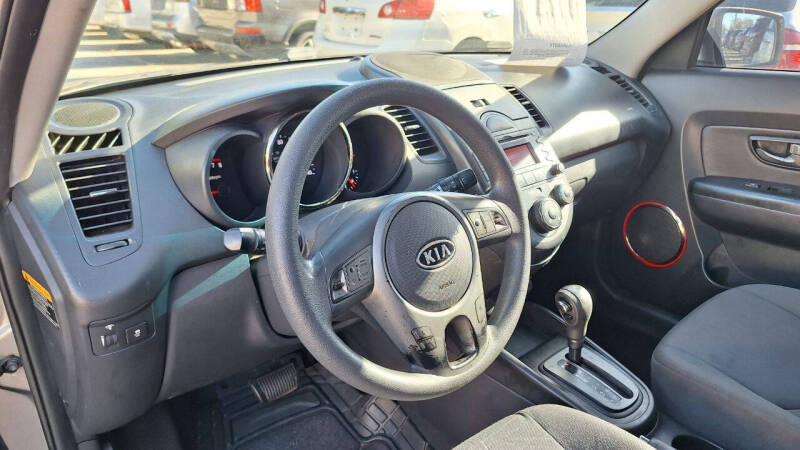 2010 Kia Soul +