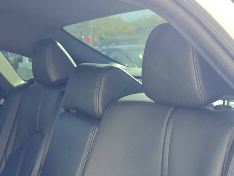 2020 Toyota Avalon XLE