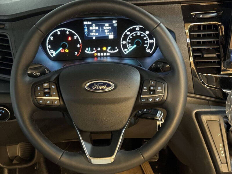 2025 Ford Transit