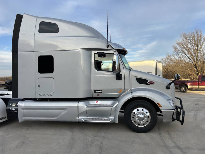 2020 Peterbilt 579