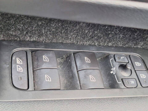 2019 Volvo XC40 T5 Momentum