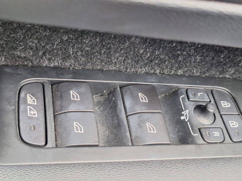 2019 Volvo XC40 T5 Momentum