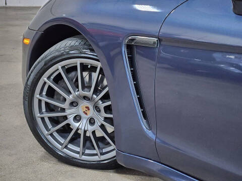 2014 Porsche Panamera 4