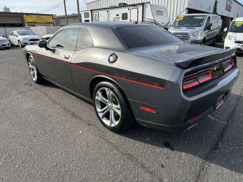 2020 Dodge Challenger SXT