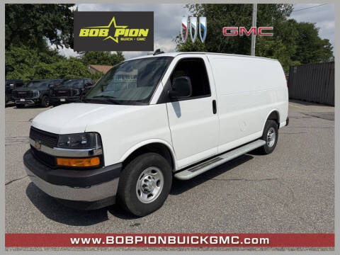 2025 Chevrolet Express 2500