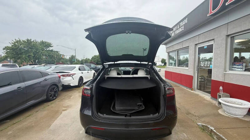 2024 Tesla Model Y Long Range