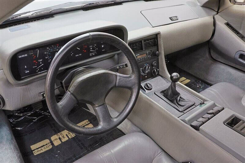 1982 DeLorean DMC-12