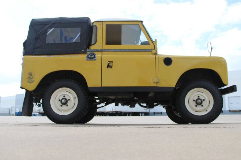 1979 Land Rover Santana