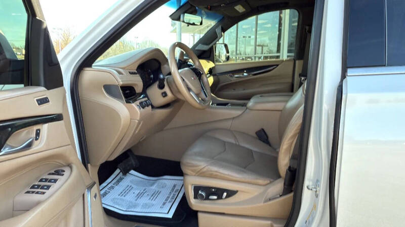 2019 Cadillac Escalade Platinum