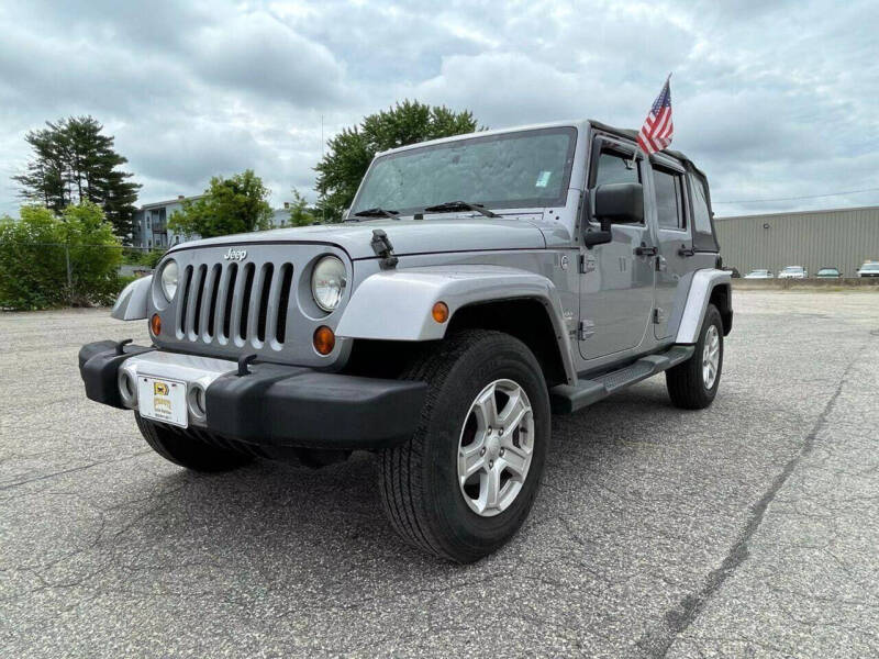 2013 Jeep Wrangler Unlimited Sahara photo 10