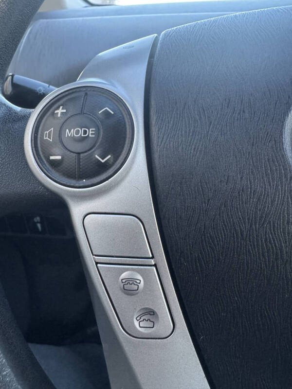 2012 Toyota Prius v Five