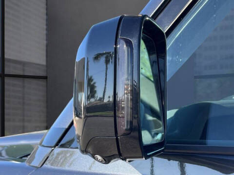 2026 Land Rover Defender 130 P300 S